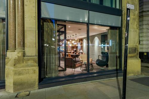 Motel One Manchester-Royal Exchange photo 21