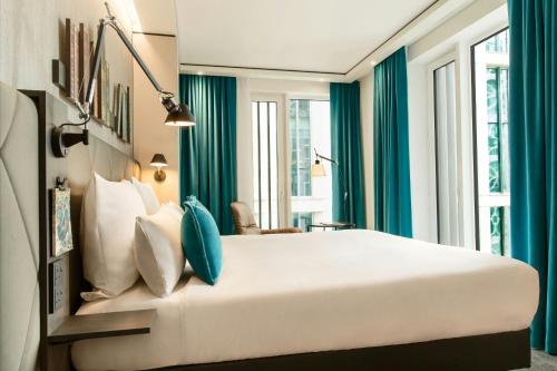 Motel One Manchester-St. Peter's Square photo 18