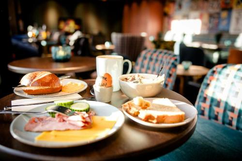 Motel One Edinburgh-Princes photo 34