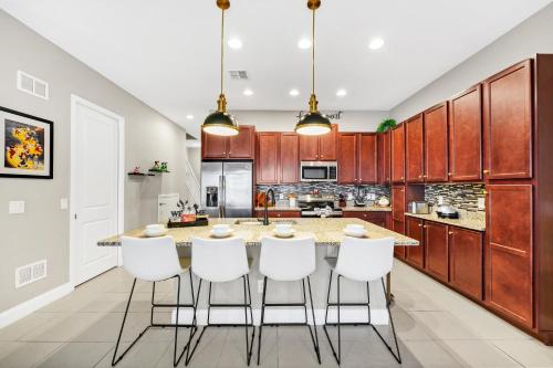 Cozy Disney Themed Townhouse 4BR Private Pool at Festival Resort photo 15