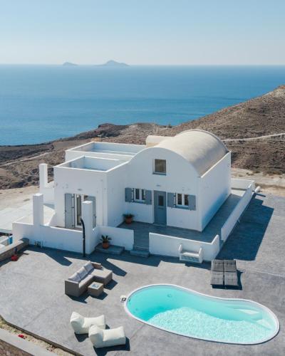 Occhio-Nero Cycladic Private Villa with Pool & Sunset View Jacuzzi