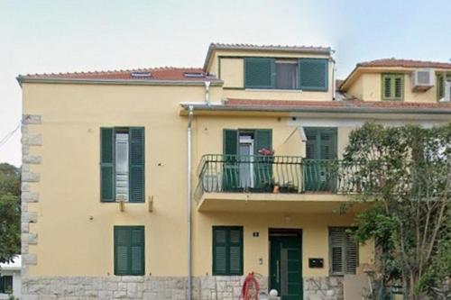 Apartments with parking space Split - 25153