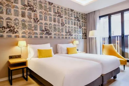 Motel One Madrid-Plaza de España photo 9