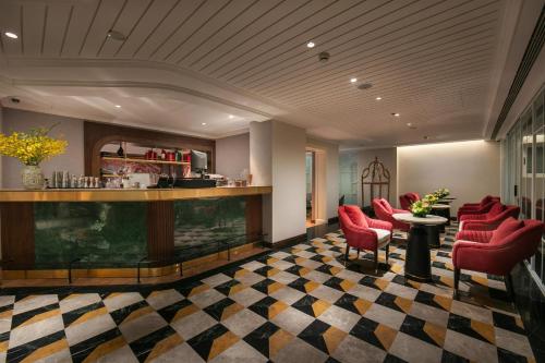 Heritage Ham Long Hotel and Spa — Lounge or bar