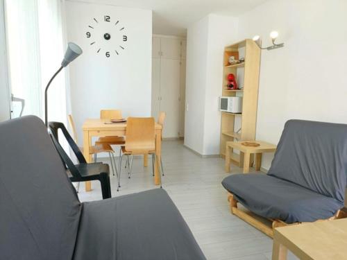 Studio Centre Historique de Roses à 50m de la Plage avec Terrasse et Wi-Fi Gratuit