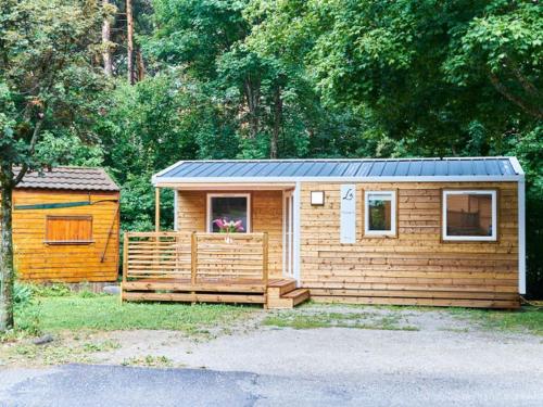Mobil-home confortable avec terrasse à Séez, 2 chambres - API-1-52-872
