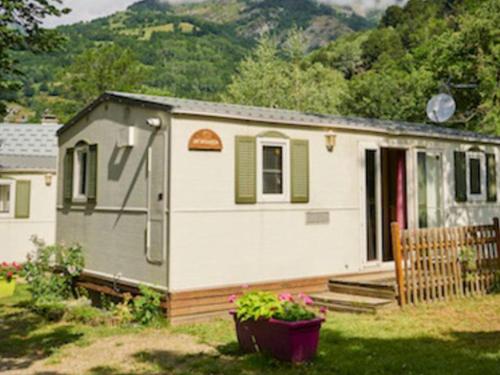 Mobil-home confortable avec terrasse pour 4 personnes - API-1-52-938