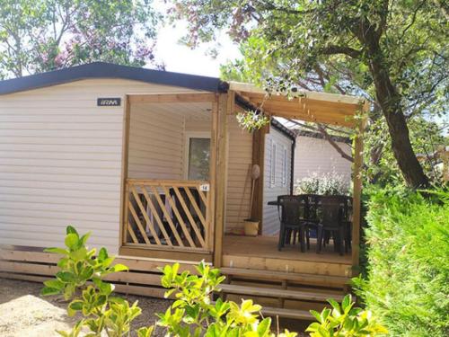 Mobil home 6 personnes avec terrasse - API-1-52-1069