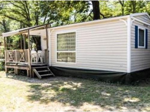 Mobil-home 4 pers avec terrasse à Tournon-sur-Rhône - API-1-52-1241