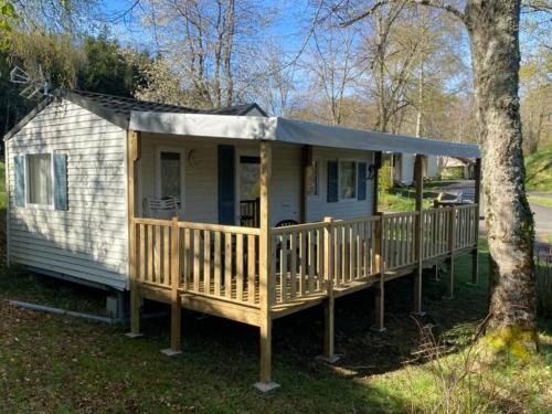 Mobil-home à Vic-sur-Cère avec terrasse, 2 chambres - API-1-52-1253