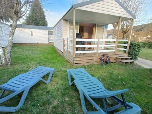 Mobil-home 4 pers avec terrasse à Saint-Geniez-d'Olt - API-1-52-1301