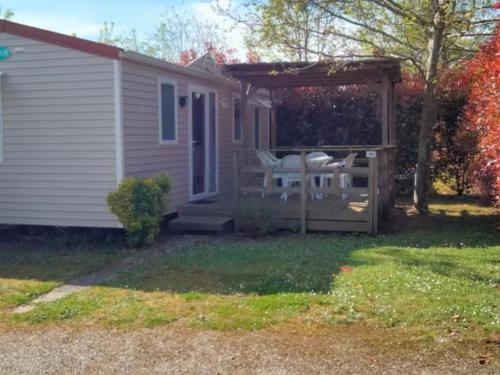 Mobil-Home 2 Chambres avec Terrasse - API-1-52-1325
