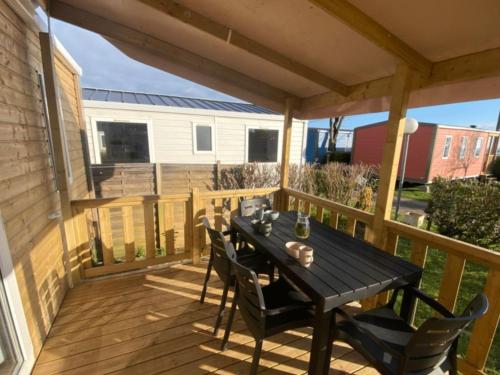 Mobil-home avec Terrasse pour 4 pers, 2 Ch - API-1-52-1534
