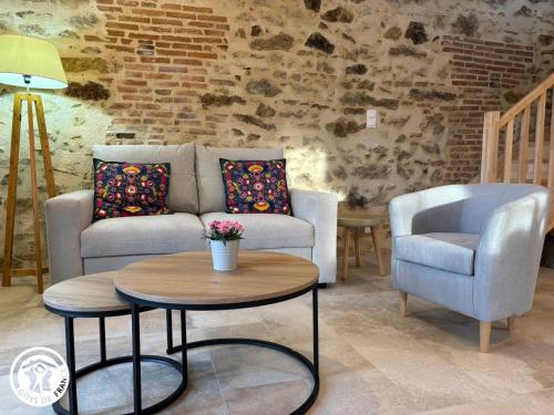 Charmant Gîte en Bocage Vendéen, 3 Chambres, Parking Inclus - FR-1-426-607