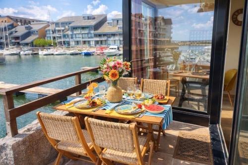 Escale de Luxe sur la Marina Accès Plage à Pied