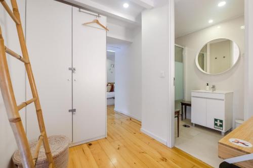 Cozy Loft w Poll Near Porto Cellars