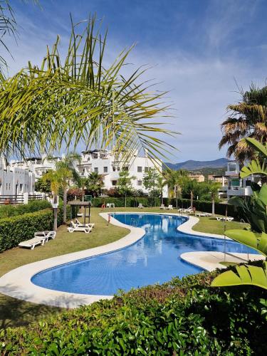 Charming 2BR Apartment l Sunsetgolf