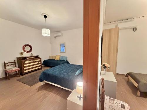 La Casa di Bijou a Napoli Materdei con giardino