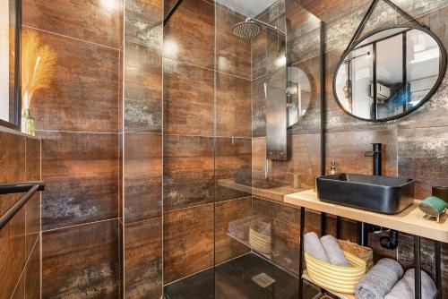 Nuit D'Ambre Port Nature - studio cosy - parking - climatisation - Village Naturiste