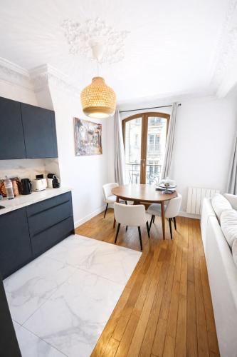 Luxury One Bedroom - 1min from Métro Volontaire - 52 sqm - by Prestigia