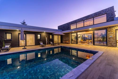 Setubal e Lisbon Dream Getaway Villa do Sol