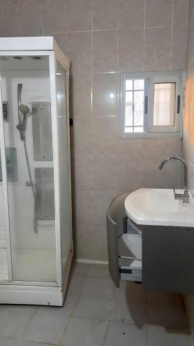 Bany a Villa Meublé