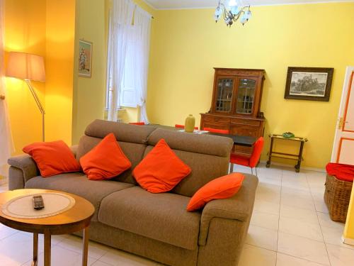 Colosseum View 2BR Apartment Sleeps 6