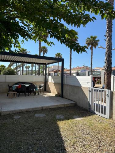 Petite maison à 100m de la plage
