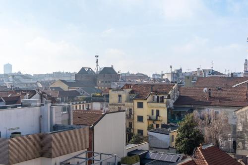 Central Skyline View Loft - Chinatown & Garibaldi
