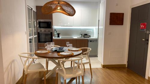 Piso con AC, piscina y pista de pádel y tenis en Águilas