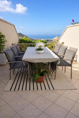 Cosy home away from home