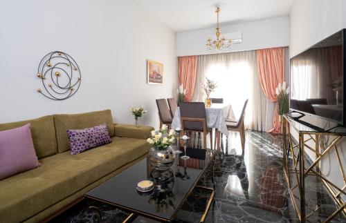 Elegant City Center 2BR, 2BA Apartment