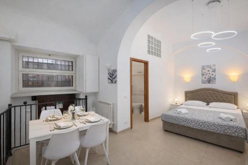 Colosseo Apartment 1 min Metro Vittorio Emanuele