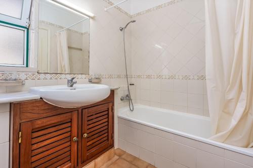Apartment in Vitor's Plaza By QoZzy
