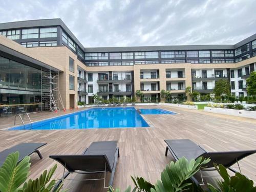 Luxury Studio at Embassy Gardens
