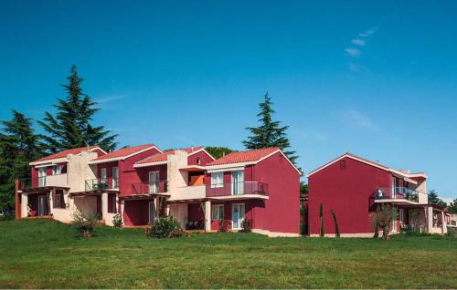 1 Bedroom Awesome Apartment In Umag