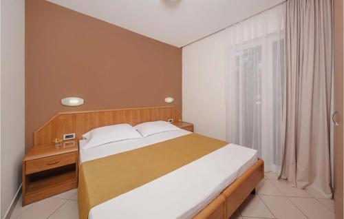 1 Bedroom Awesome Apartment In Umag