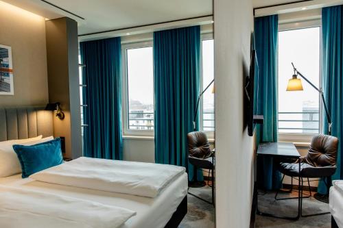 Motel One Berlin-Hauptbahnhof photo 59