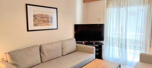 Pretty apartment in Acropolis