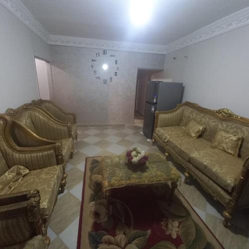 Cairo, 15th of May City, Neighborhood 12, Building 4, Apartment 1