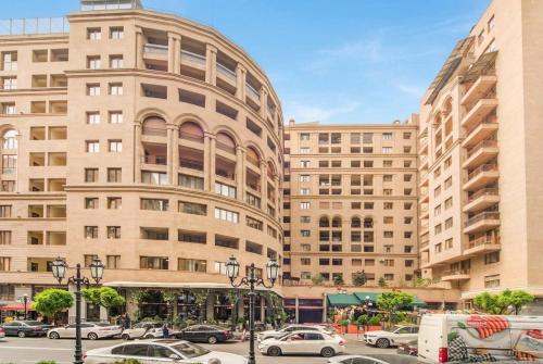 Super Central 2 Bedrooms In Katsin Building! Republic Square