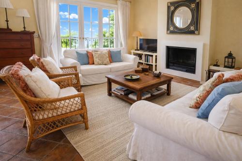 VILLA DEL MAR- Private swimming pool next to the beach