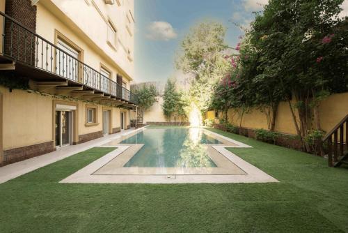 Chill & Swim 1BR October City