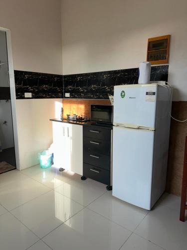 Kuchyň nebo kuchyňský kout v ubytování Cozy Self-contained Unit