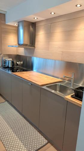 Comfortable apartment near the ski station with parking