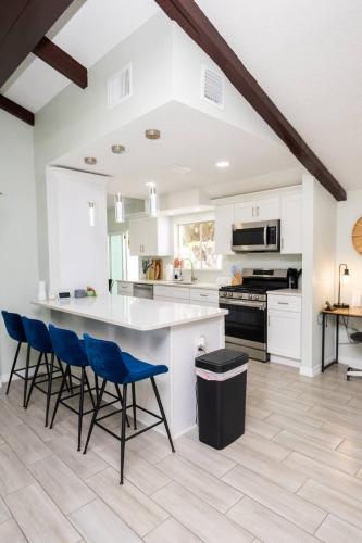 Luxury 4BR, Sleeps 12, Heated Pool, Near Universal Studios photo 107