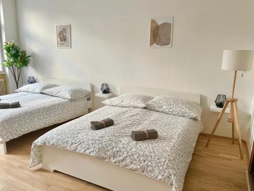 3 Bedroom Long-Term Apartment with Free Parking