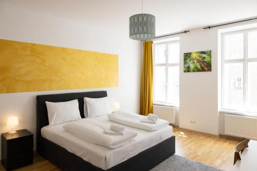 3 Bedroom Long-Term Apartment with Free Parking