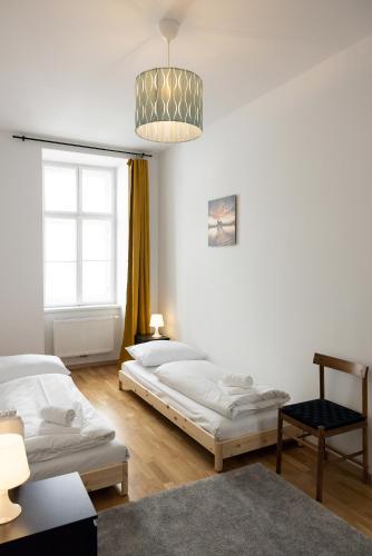 3 Bedroom Long-Term Apartment with Free Parking