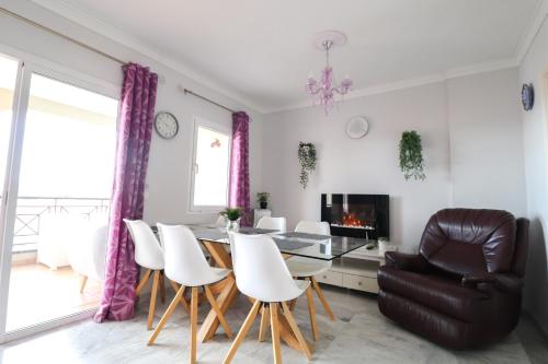 Dinastia D201 by Tenerife Rental & Sales